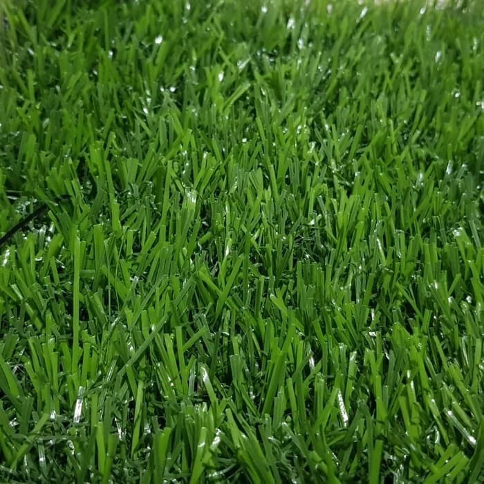 Rumput Lantai Jepang Sintetis Ukuran 50x50 Model Swiss Daun Golf Warna Hijau Minimalis Home
